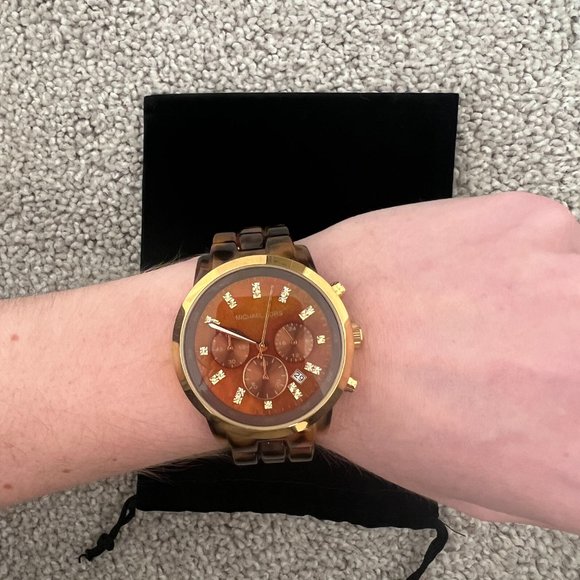 Michael Kors Oversized Tortoise MK5216 Wrist Watch for Women main image 6